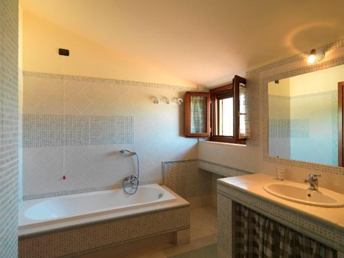 B&B La Casa Fra Gli Olivi マルシャーノ エクステリア 写真