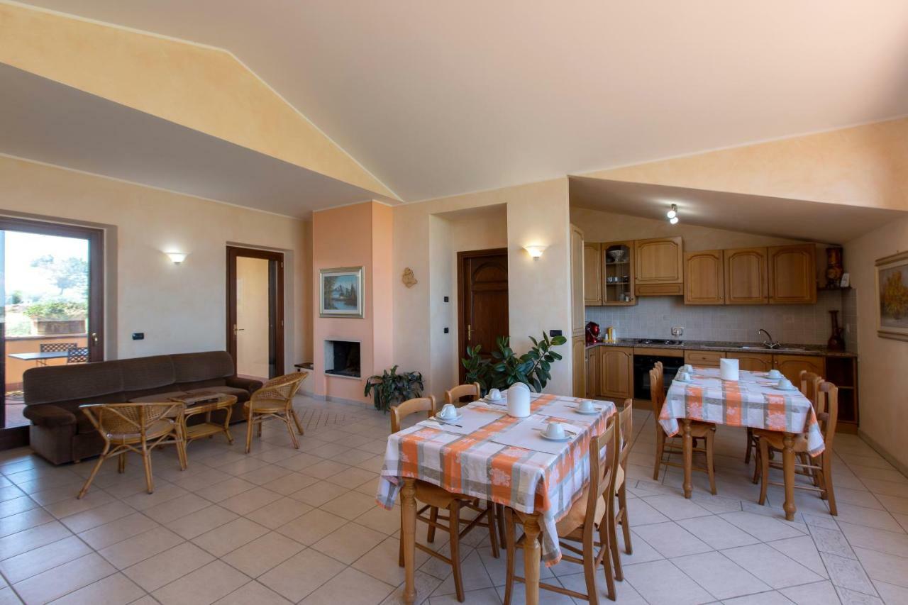 B&B La Casa Fra Gli Olivi マルシャーノ エクステリア 写真